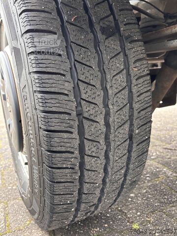 Transportér s plošinou a plachtou Renault Master 3,5T Plane*Allrad*Klima*1.Hand*