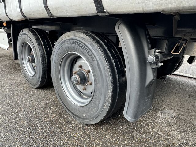 Camion porte-voitures avec remorque, double étage Mercedes-Benz Atego 1530 LL + Anhänger Doppelstock LBW