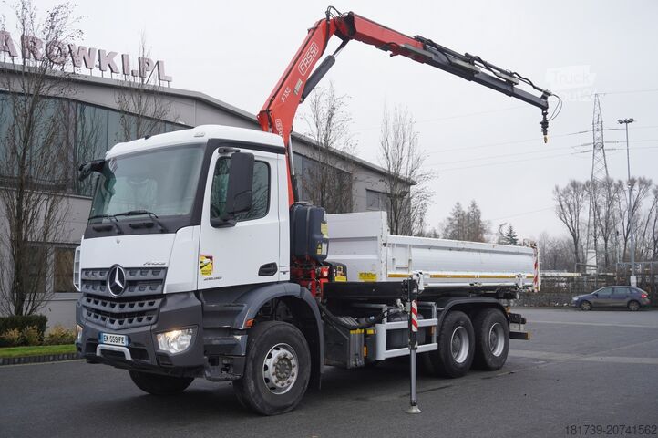 δίπλευρο ανατρεπόμενο φορτηγό Mercedes-Benz Arocs 2636 6x4 / 2-way tipper / Fassi