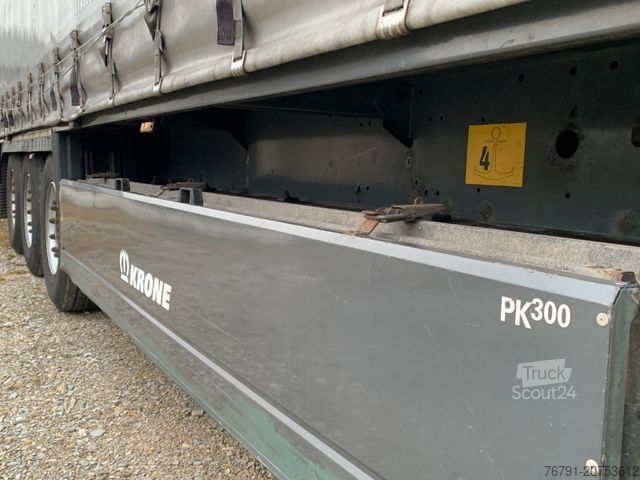 Auflieger mit Pritsche & Plane KRONE Standard_ FerryLashing_Palettenk_ SAF_ Liftachse