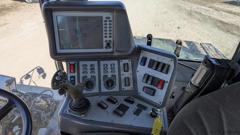 Sokerijuurikkaan puimuri Ropa TIGER V8-3 beet harvester / 6000 MTH