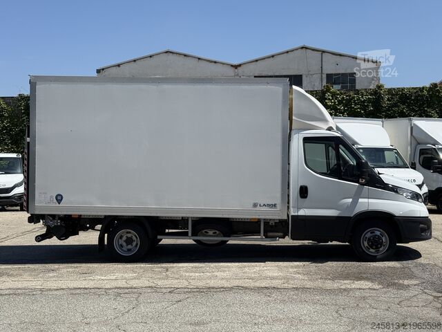 شاحنة بانل Iveco daily 35-160