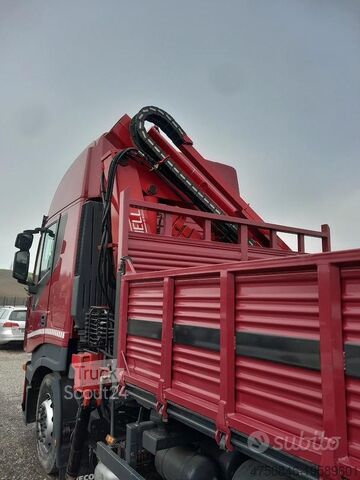 Iveco Stralis 420 volquete con grúa y jib Iveco Stralis 420