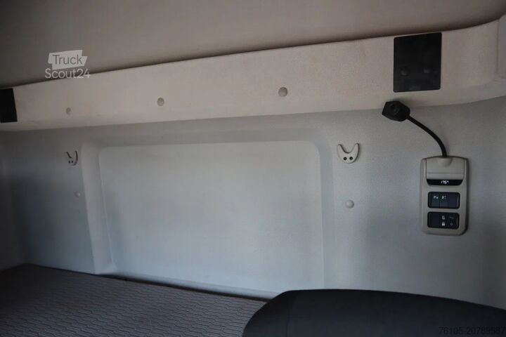 βαλίτσα DAF CF 410 Bak+Klep Dhollandia 2.000 kg Slaapcabine