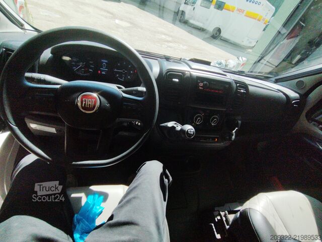 Wohnwagen/Wohnmobil Fiat Ducato Weinsberg Carabus 600 K|2023 EURO 6 | Venditore professionale