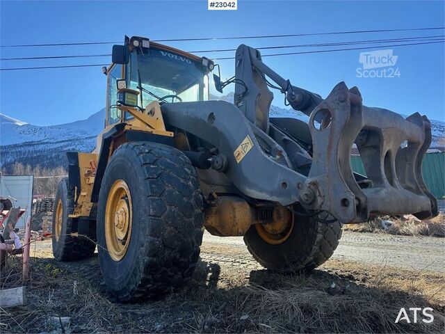 Chargeuse Volvo L90D wheel loader w/ LED lights, folding wing setu