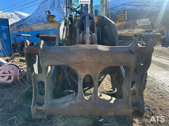 Chargeuse Volvo L90D wheel loader w/ LED lights, folding wing setu
