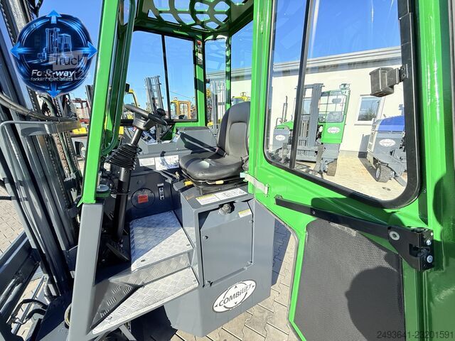 Carrello elevatore a 4 direzioni Combilift C2500CB DIESEL TRIPLEX 6000 POSITIONER