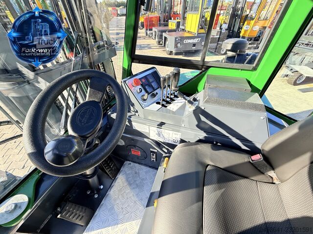 Carrello elevatore a 4 direzioni Combilift C2500CB DIESEL TRIPLEX 6000 POSITIONER