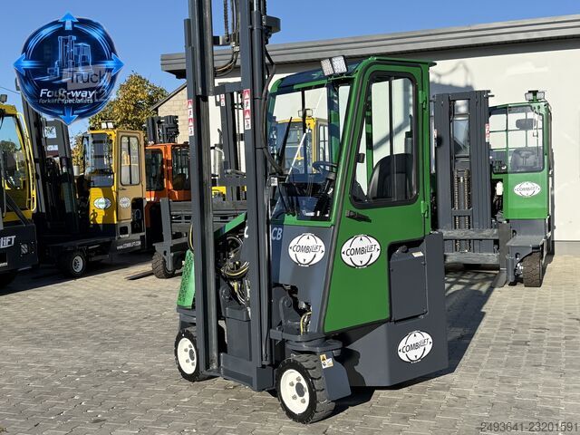 Carrello elevatore a 4 direzioni Combilift C2500CB DIESEL TRIPLEX 6000 POSITIONER