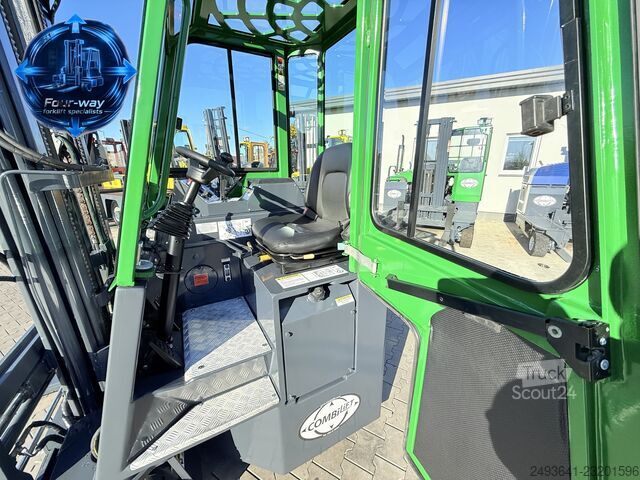 Carrello elevatore a 4 direzioni Combilift C2500CB DIESEL TRIPLEX 6000 POSITIONER