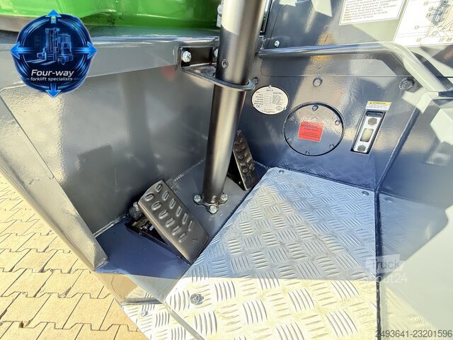 Carrello elevatore a 4 direzioni Combilift C2500CB DIESEL TRIPLEX 6000 POSITIONER