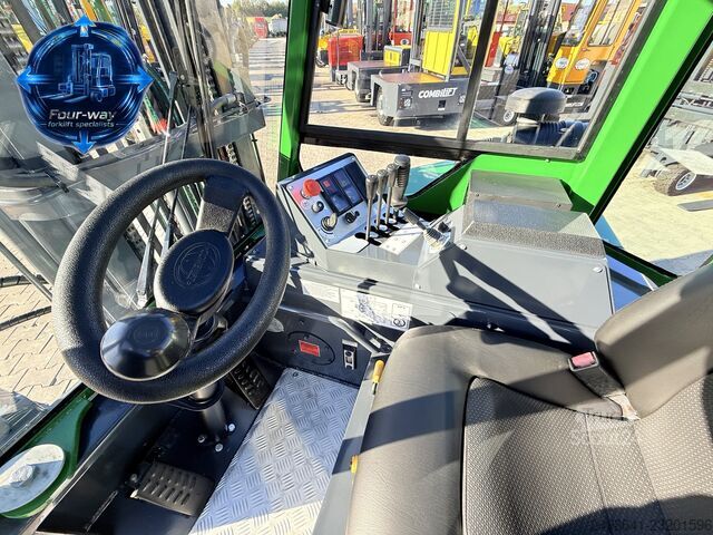 Carrello elevatore a 4 direzioni Combilift C2500CB DIESEL TRIPLEX 6000 POSITIONER