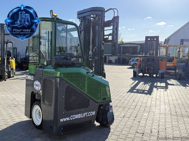 Carrello elevatore a 4 direzioni Combilift C2500CB DIESEL TRIPLEX 6000 POSITIONER