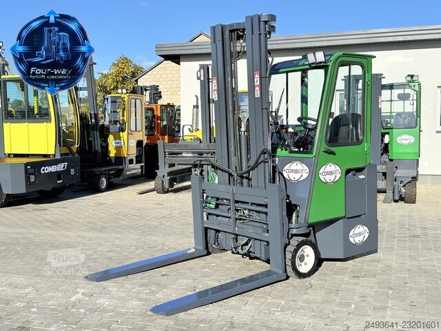 Carrello elevatore a 4 direzioni Combilift C2500CB DIESEL TRIPLEX 6000 POSITIONER