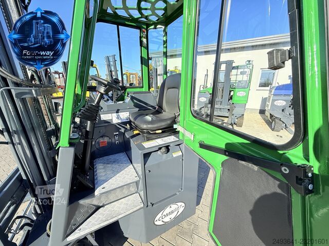 Carrello elevatore a 4 direzioni Combilift C2500CB DIESEL TRIPLEX 6000 POSITIONER