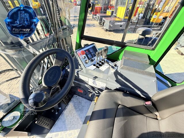 Carrello elevatore a 4 direzioni Combilift C2500CB DIESEL TRIPLEX 6000 POSITIONER
