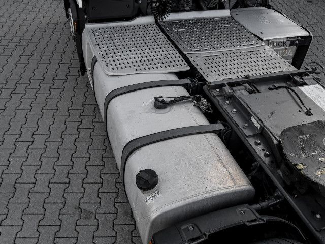 Volumen trækker DAF NGD XF 480 FT LOW DECK + HUBKUPPLUNG + INTARDER