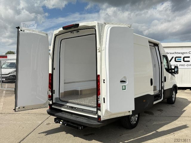Autoutilitară frigorifică IVECO 38S14E V Kühlausbau / ACC / LED / RFK / AHK