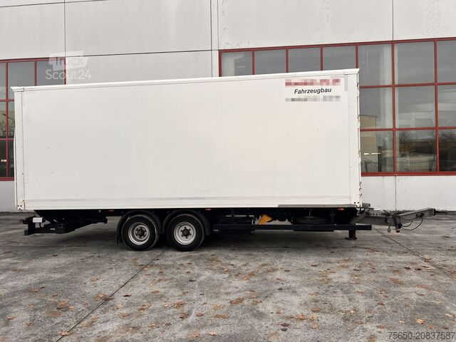 Box trailer Möslein TK0105D-L Weiß Tandemkoffer Ladebordwand + Durchladbar