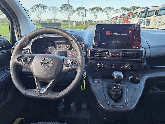 OPEL COMBO 1.5, klimatska naprava, navigacija, stranska vrata, parkirni senzorji OPEL COMBO 1.5 airco, navi, zijdeur, pdc