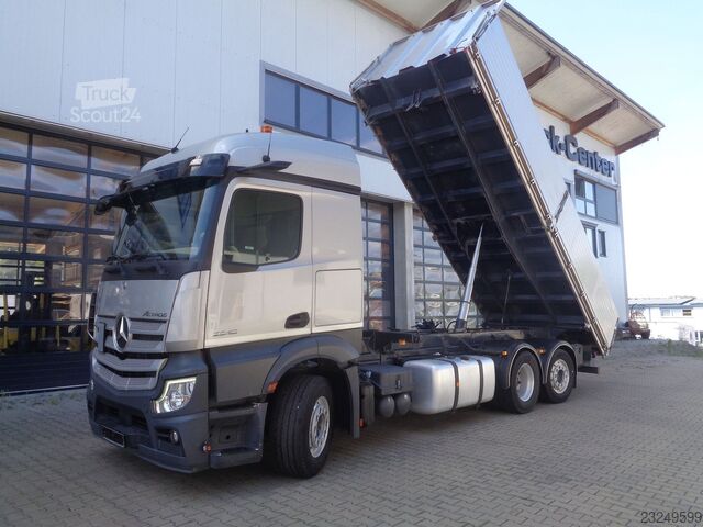 Тристранен самосвал MERCEDES-BENZ Actros 2648 6x2 3-S-Kipper Lift + Lenk Retarder