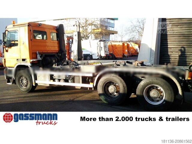 Tovornjak s kavljem za kontejnerje Mercedes-Benz Actros 2641 6x4