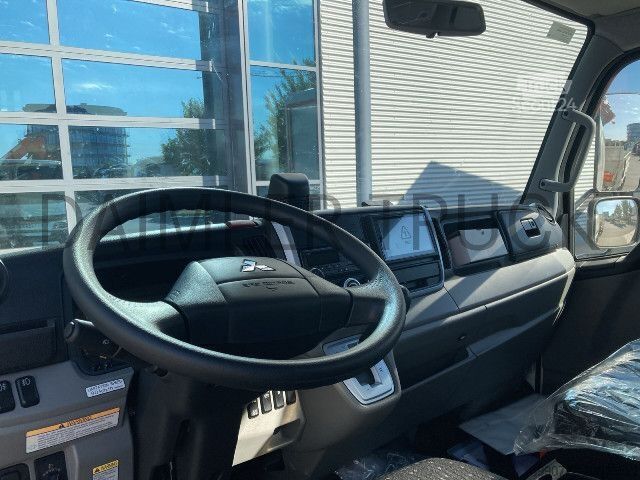 Billenő teherautó FUSO Mitsubishi Canter 9C18 AMT Kran Kipper Klimaaut.