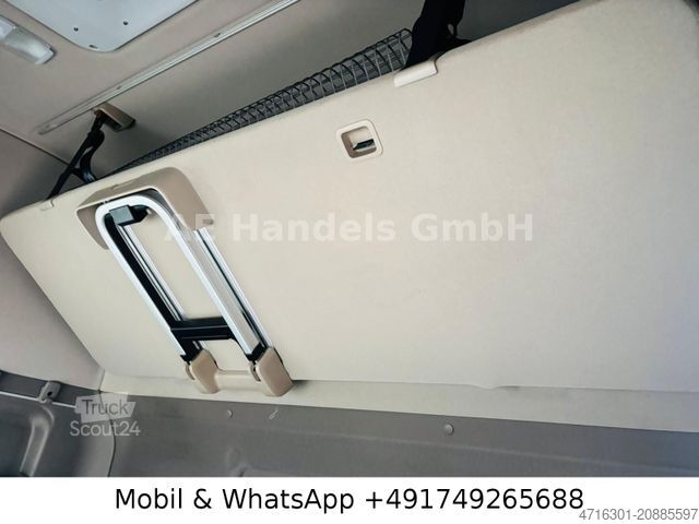 Standard tractor unit SCANIA R520 V8 Topline LL Low *Retarder/Hubsattel/ACC