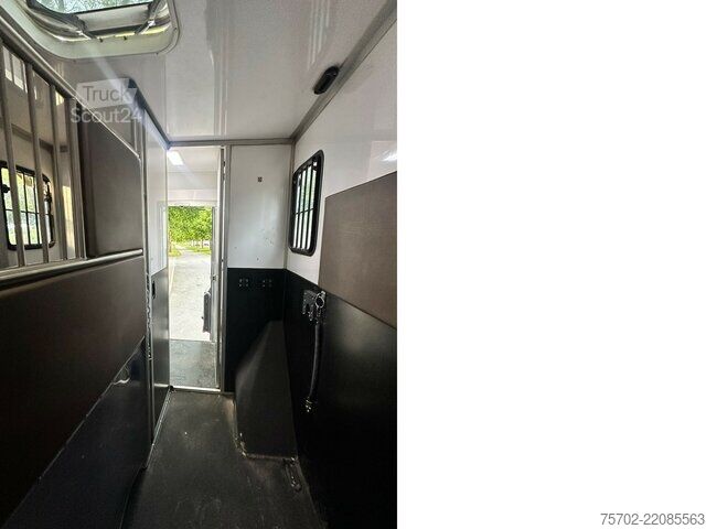 Panelvan Mercedes-Benz 315 CDi Spinter Standard VA 1-2 Pferde