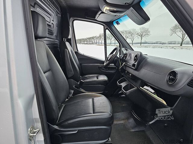 Aukšto stogo universalas MERCEDES-BENZ SPRINTER 316 CDI AUT. L1H1