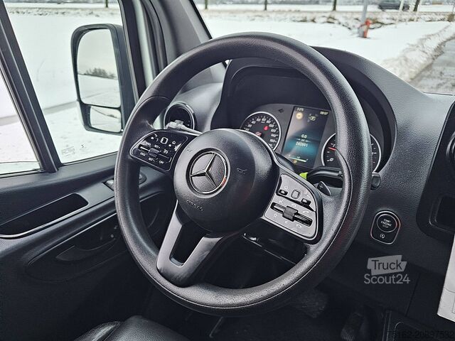 Aukšto stogo universalas MERCEDES-BENZ SPRINTER 316 CDI AUT. L1H1