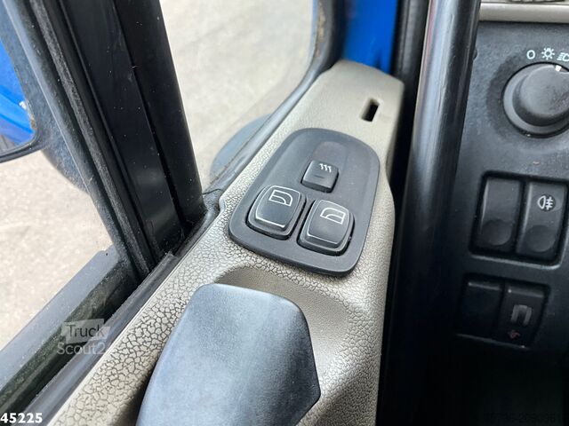 Vehicul de colectare a deșeurilor DAF FAN 75 CF 250 VDK 20m³