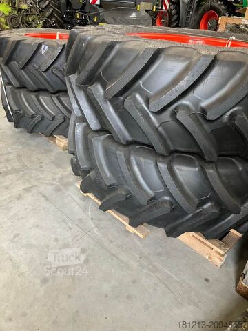 Jordbruksmaskin Kock + SOHN 2 x 580/70R42 Kompletträder