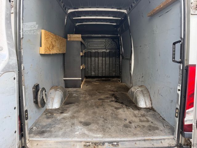 Aukštas mikroautobusas IVECO Daily Kasten AHK 3.5t L2H2 3 Sitzer