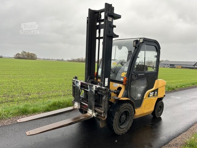 Frontlastare truck Caterpillar DP35N