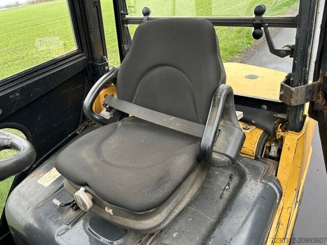 Frontlastare truck Caterpillar DP35N