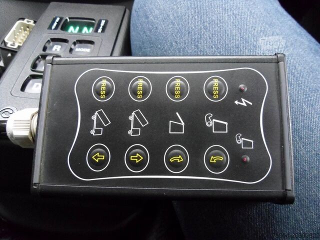 Veegmachine Mercedes-Benz Atego 1323 LKO 4x2 / Themis S7BD