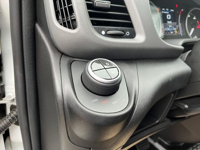 Sandučar IVECO Daily 50C18HA8/P Koffer Automatik Hecktüren