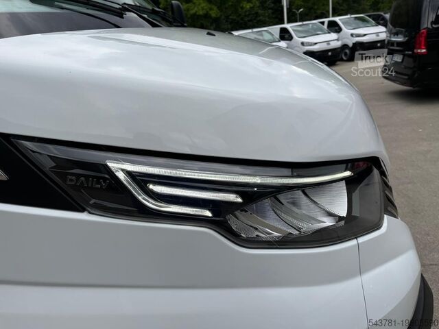 Sandučar IVECO Daily 50C18HA8/P Koffer Automatik Hecktüren