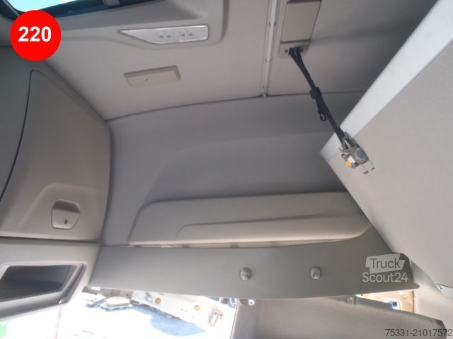 Standaard trekker IVECO S WAY 490 RETARDER