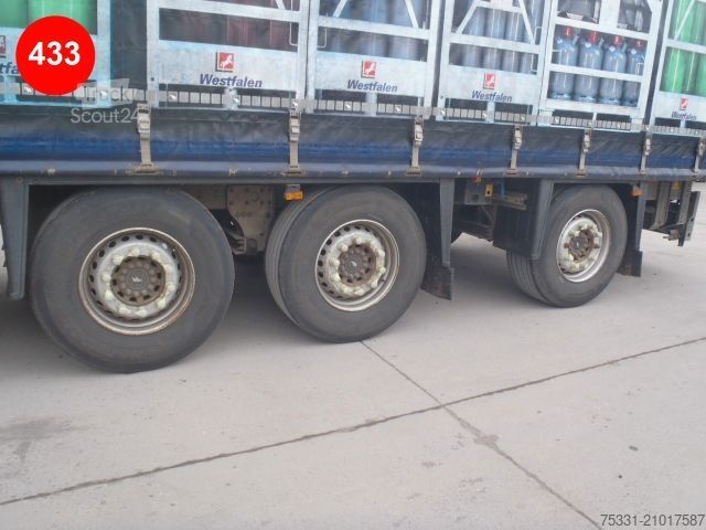 Auflieger mit Pritsche & Plane SCHMITZ CARGOBULL KOOIAAP MOFFETT ADR STAPLERHALTERUNG