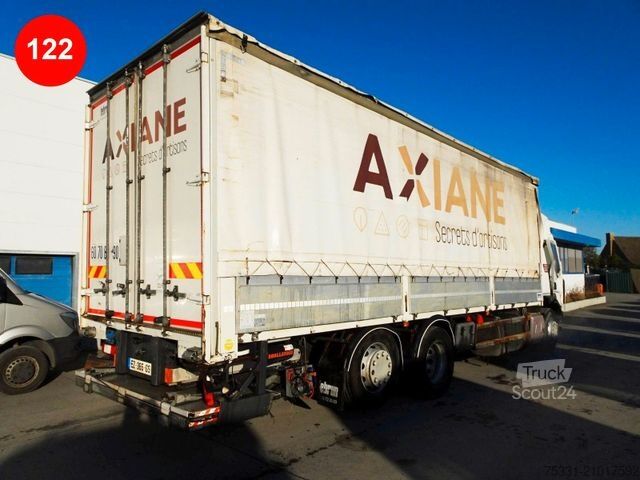 Camion plateau avec bâche RENAULT D 26 WIDE SLEEPER CAB GLOBAL CAB