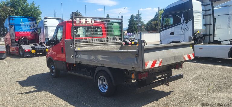 Camion à benne basculante Iveco Daily 35
