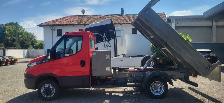 Camion à benne basculante Iveco Daily 35