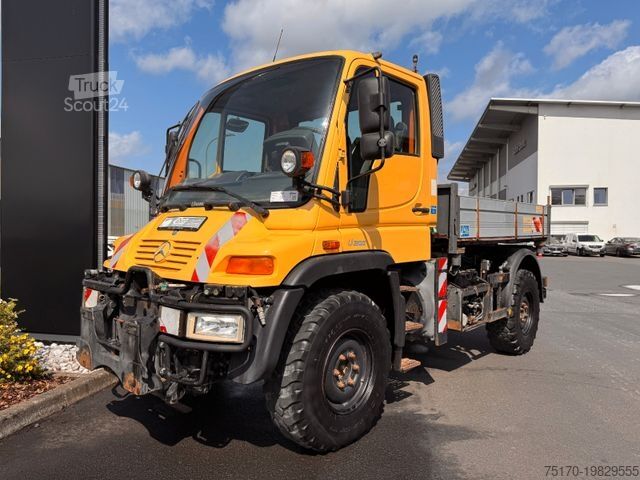 Plato nákladné auto MERCEDES-BENZ Unimog U300 4x4 Vario-Pilot
