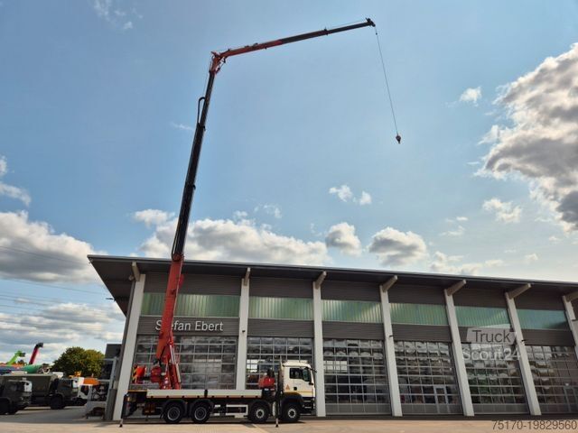 Gru montata su autocarro MAN TGS 35.360 8x4 BB Gormach 91000 TECH Funk