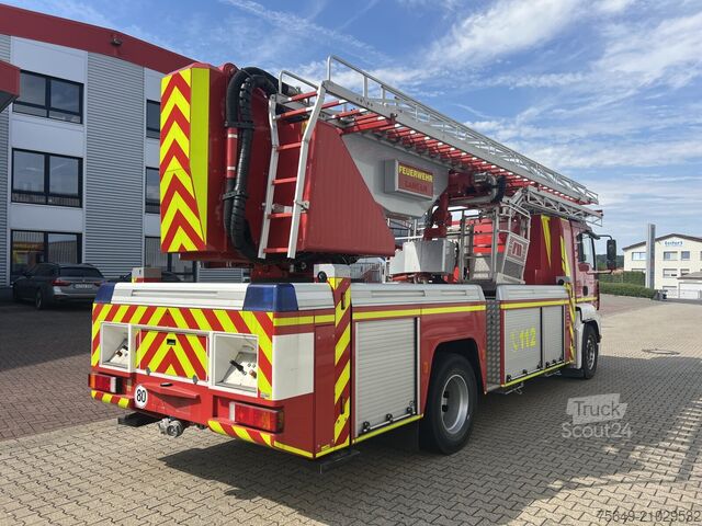 Camion à usage spécial MAN TGA 18.350 4x2 Teleskopmast TM 32 Marte TGA 18.350 4x2 Teleskopmast TM 32 Marte