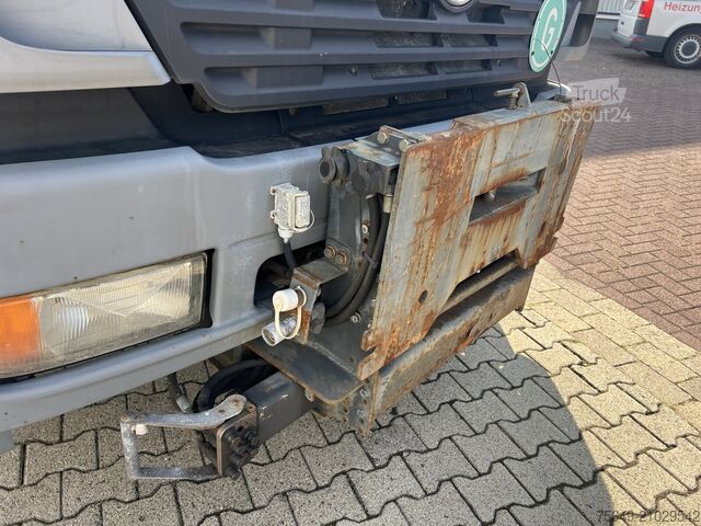 Vrachtwagenchassis Mercedes-Benz Atego 1828 L 4x2 Atego 1828 L 4x2,Rechtslenker, Winterdienstplatte