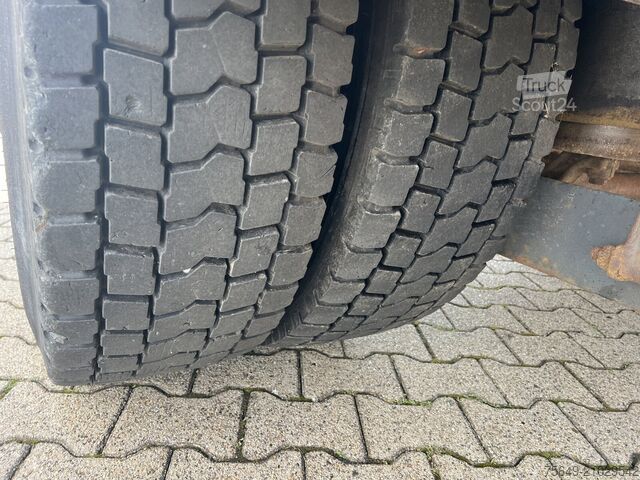 Vrachtwagenchassis Mercedes-Benz Atego 1828 L 4x2 Atego 1828 L 4x2,Rechtslenker, Winterdienstplatte